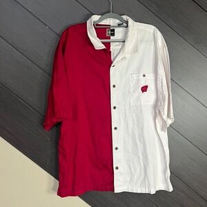 Chiliwear Men's XXL Wisconsin Badgers Split‎ Color Block Button Front Shirt